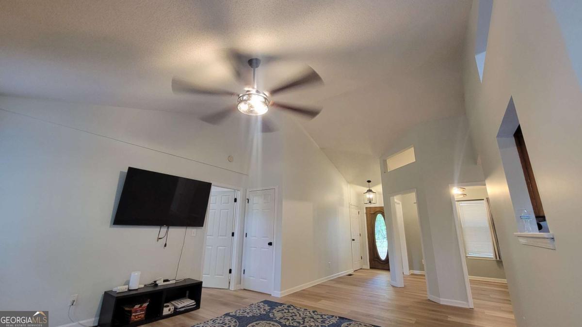 5131 Deer Path Ln Property Photo 8