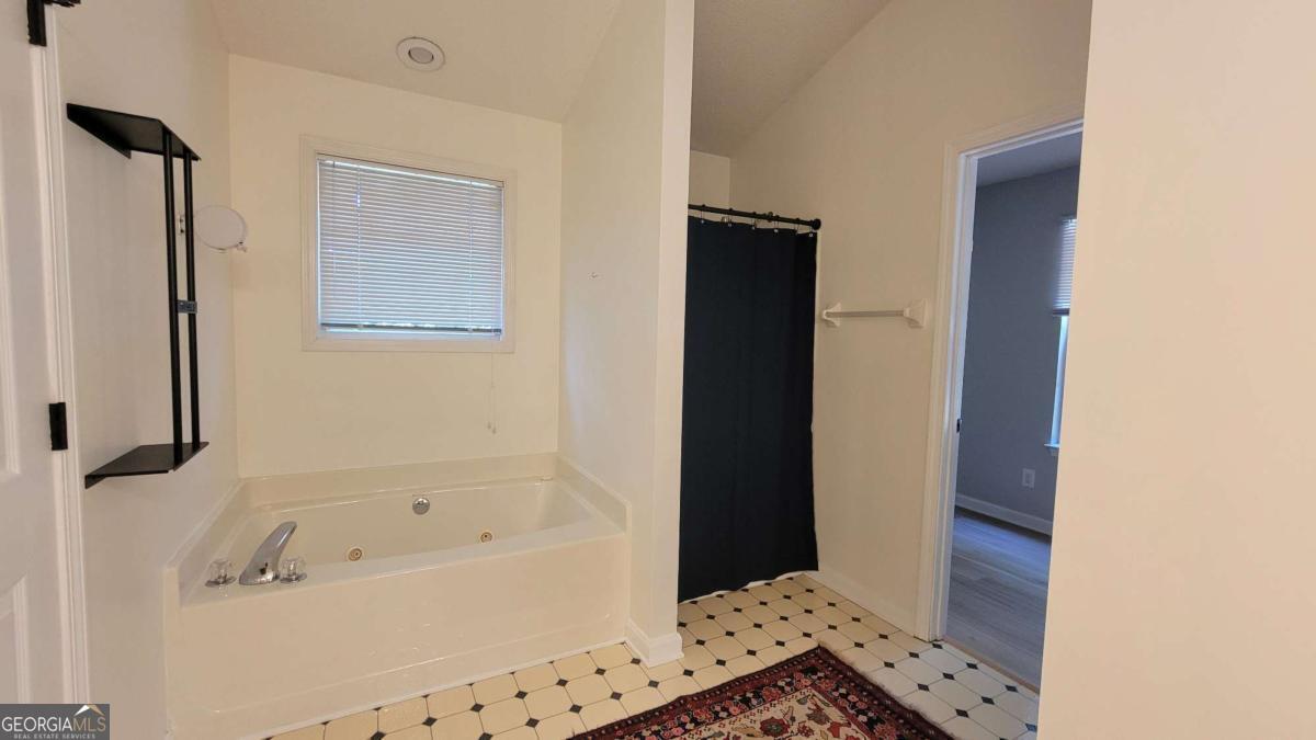5131 Deer Path Ln Property Photo 15