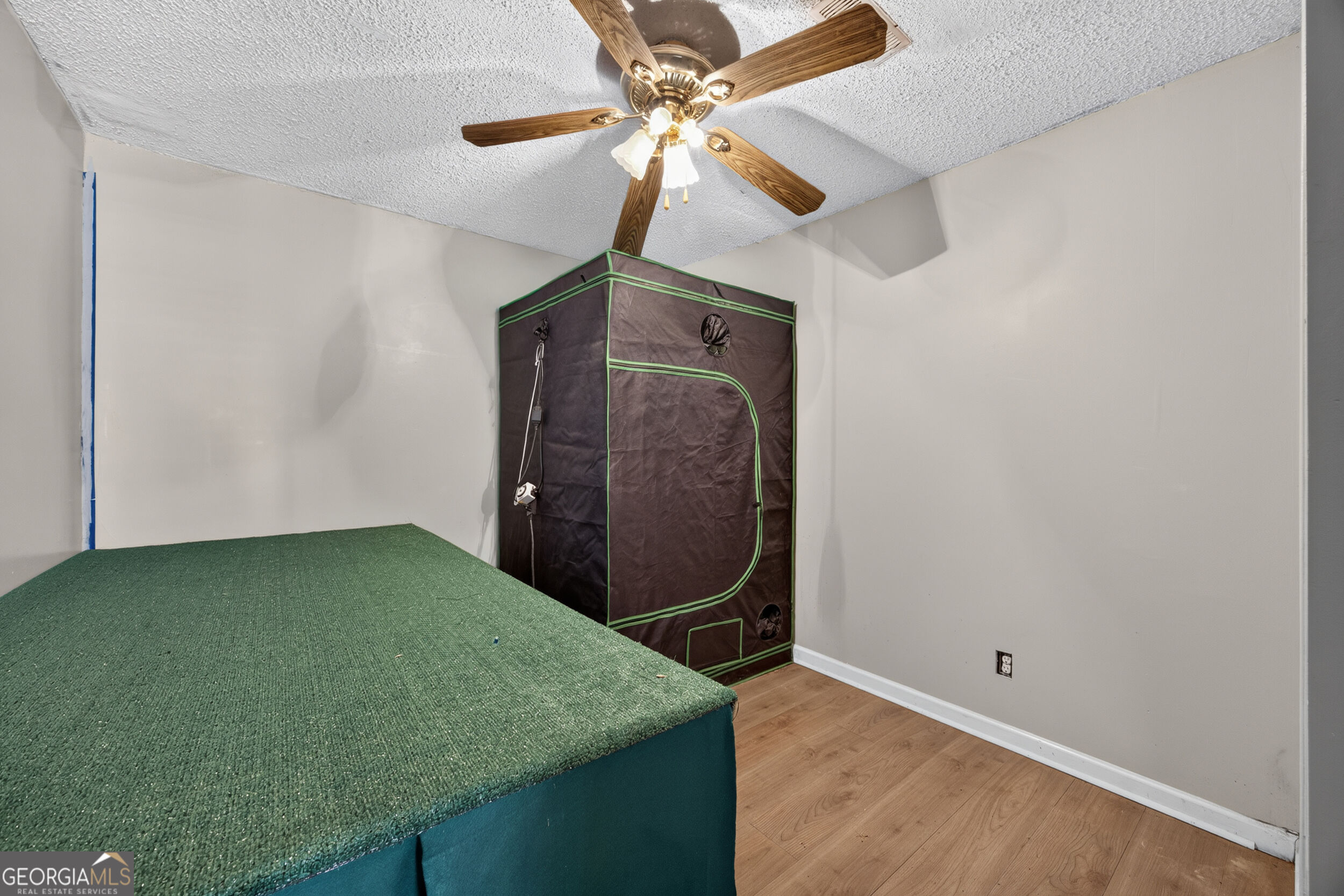 305 Bainbridge Circle Property Photo 23