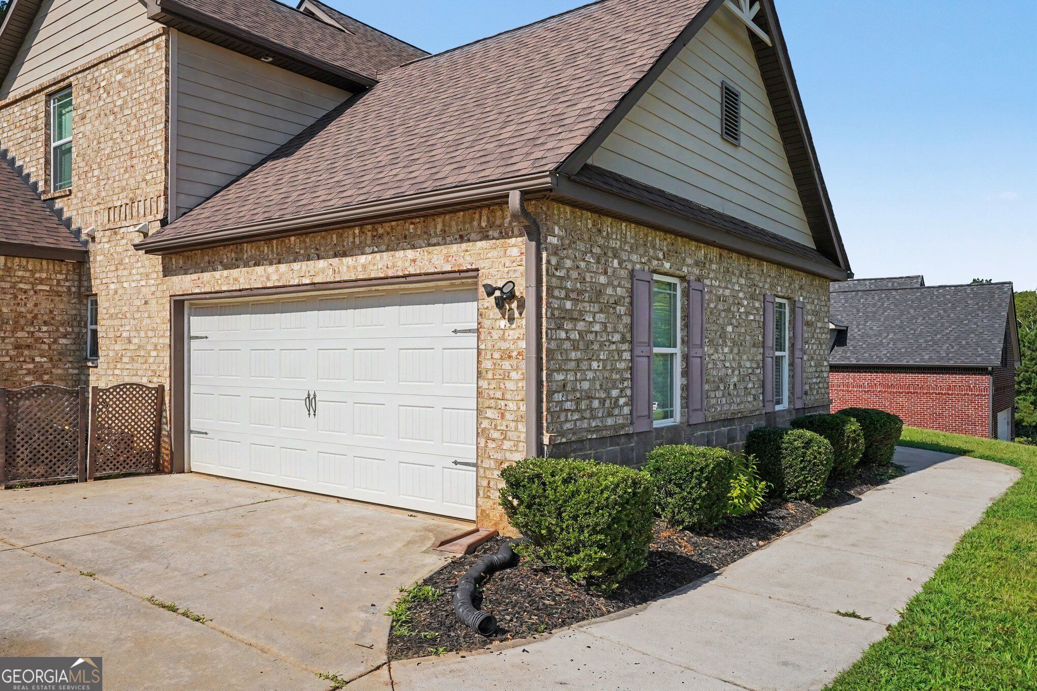 213 Tapestry Drive Property Photo 4