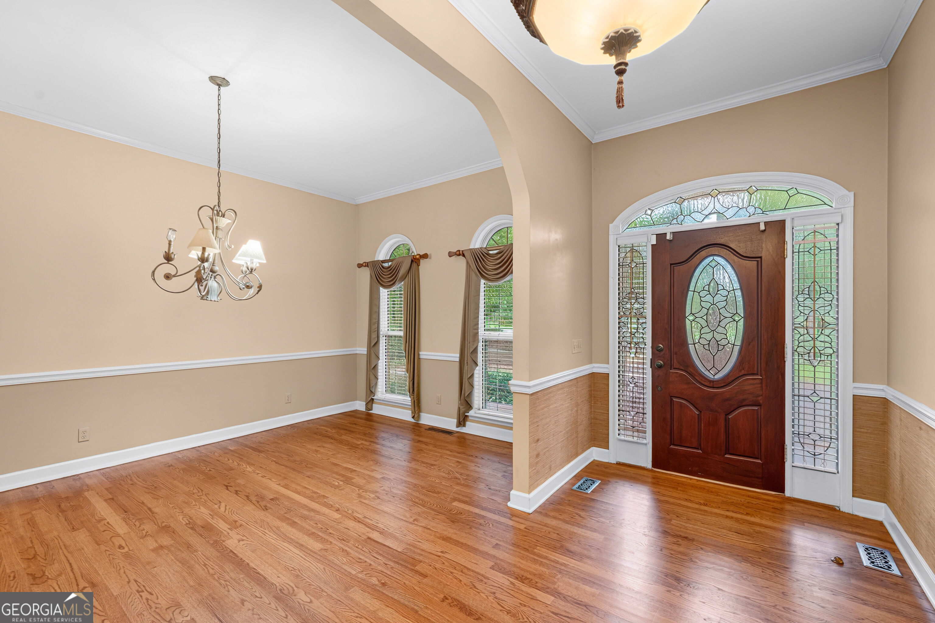 421 Creekside Drive Property Photo 14
