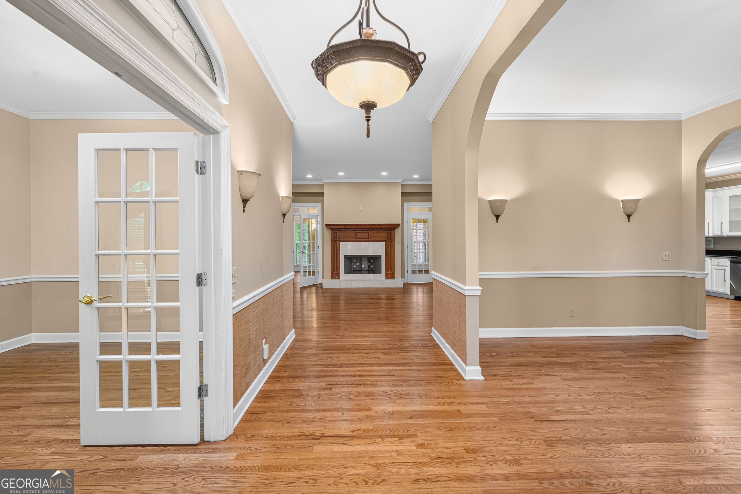 421 Creekside Drive Property Photo 16