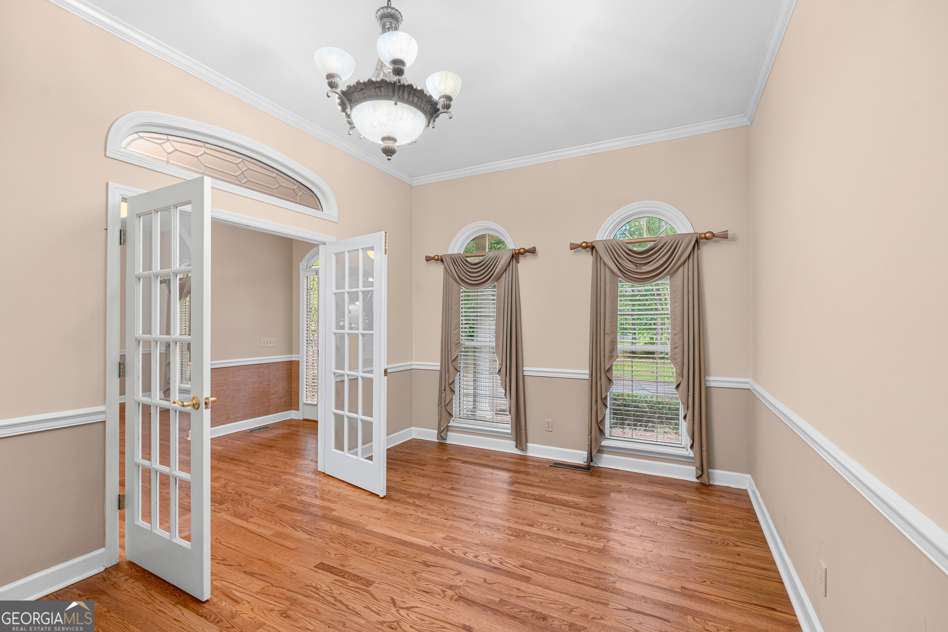 421 Creekside Drive Property Photo 17