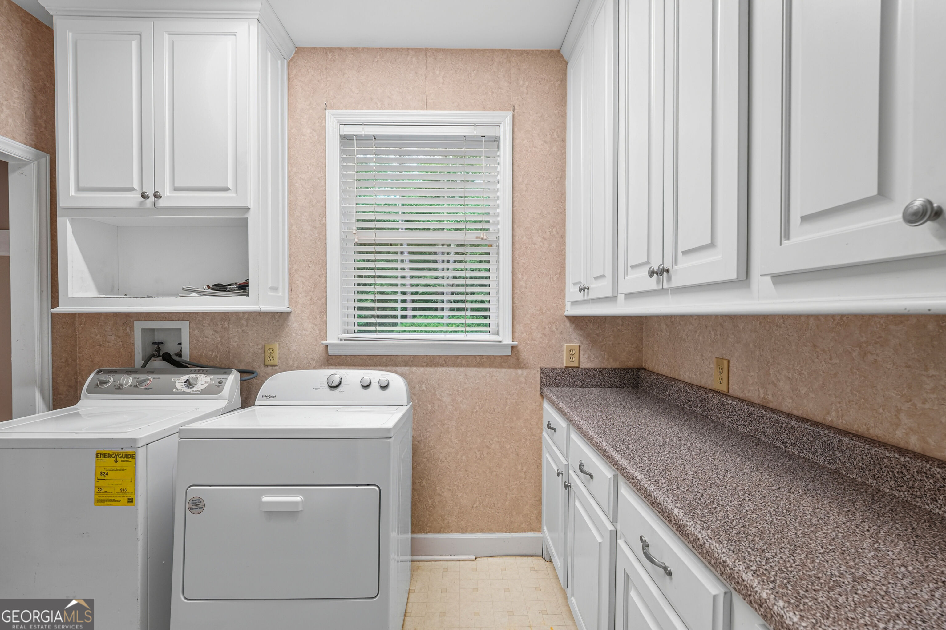 421 Creekside Drive Property Photo 22