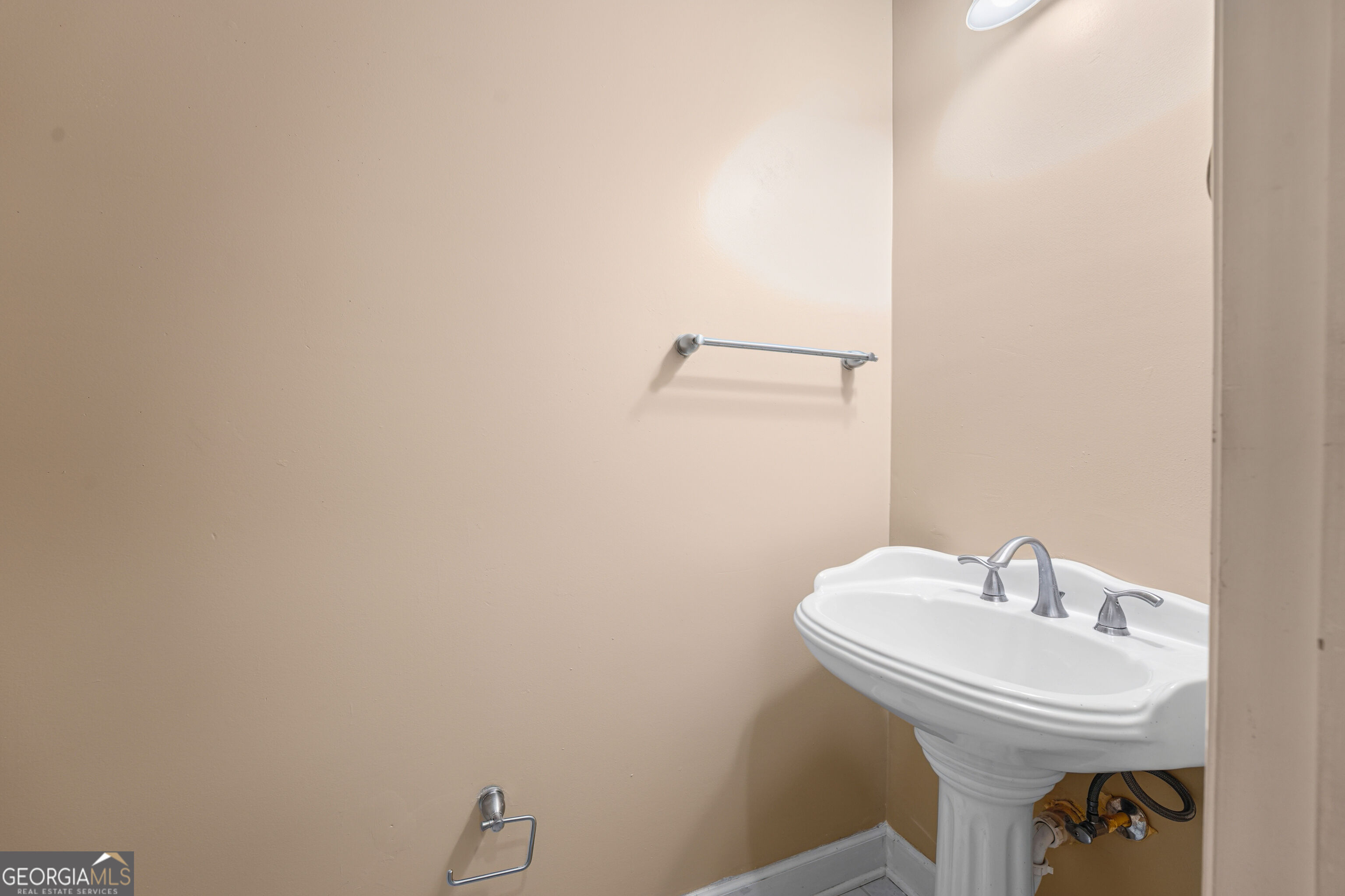 421 Creekside Drive Property Photo 23