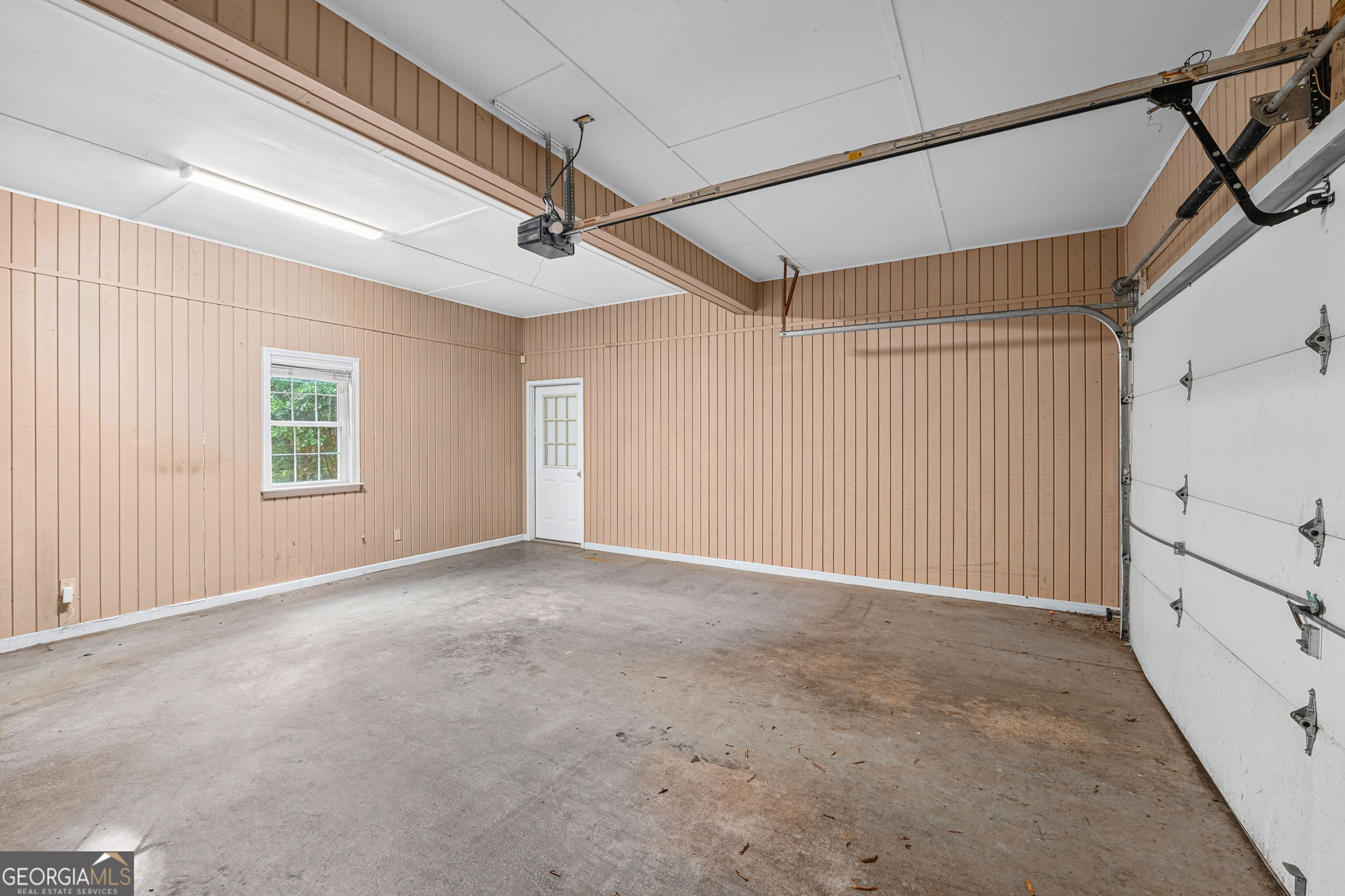 421 Creekside Drive Property Photo 24