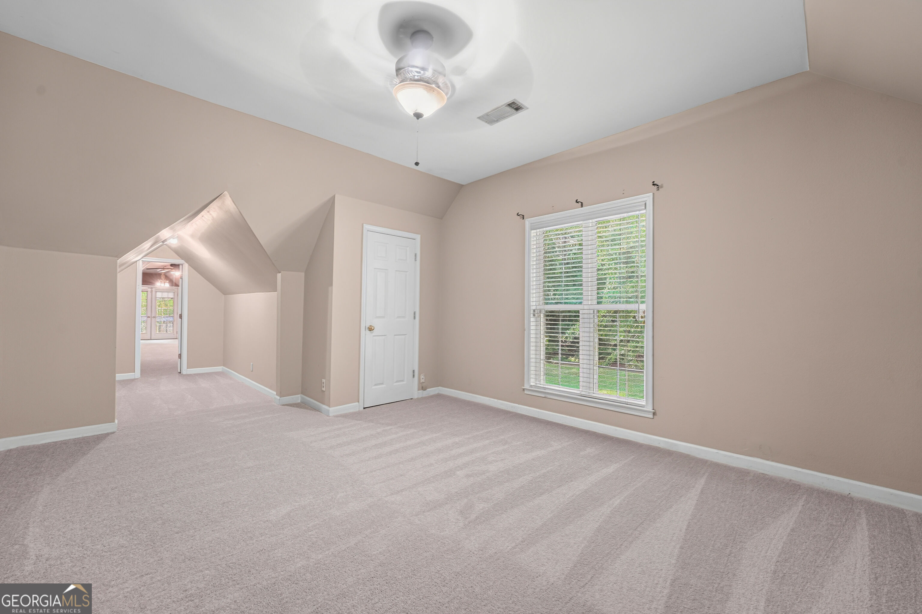 421 Creekside Drive Property Photo 26