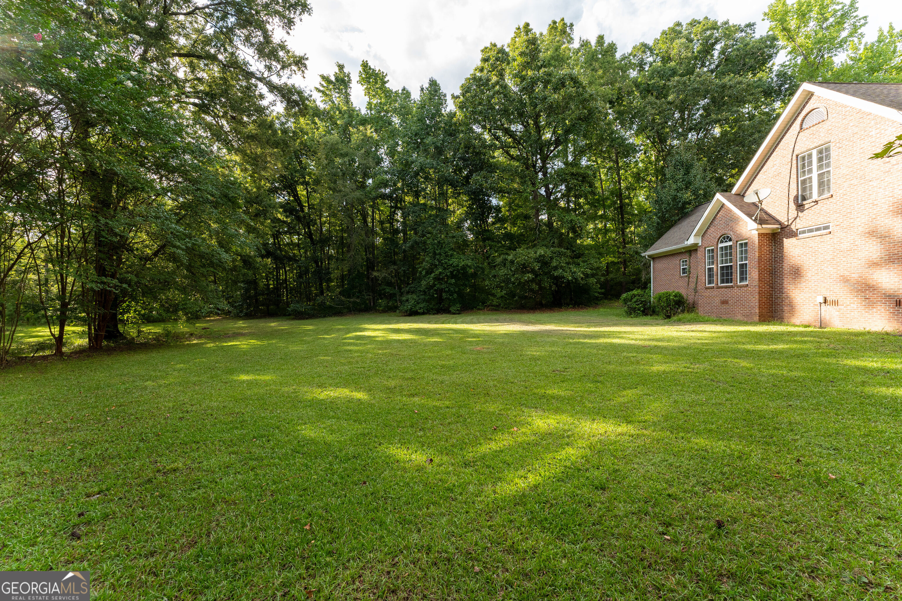 421 Creekside Drive Property Photo 33