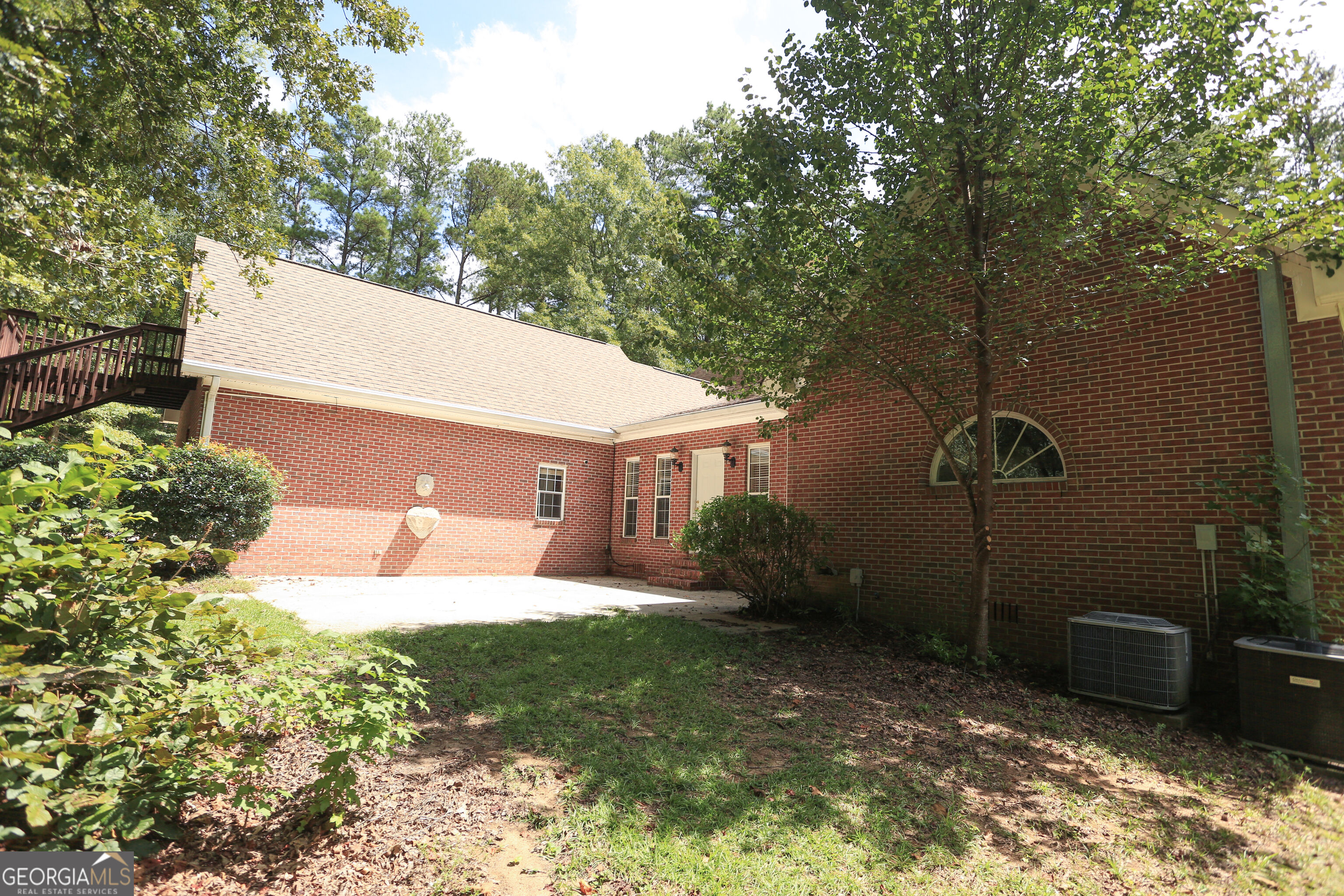 421 Creekside Drive Property Photo 37