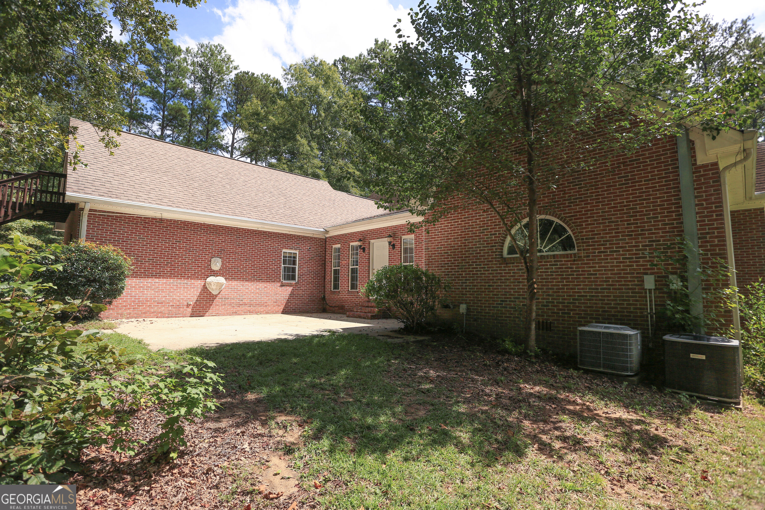 421 Creekside Drive Property Photo 38