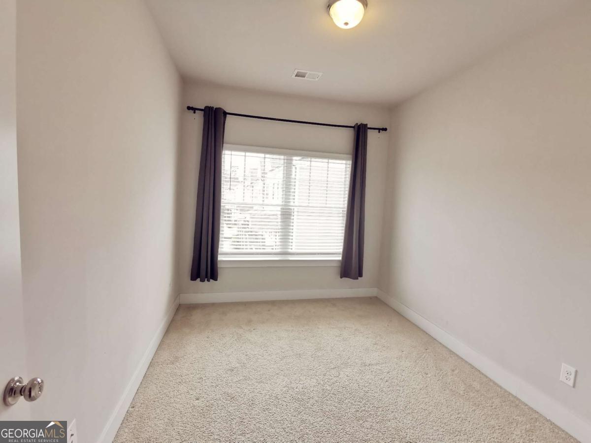 3795 Oxford Circle Property Photo 14