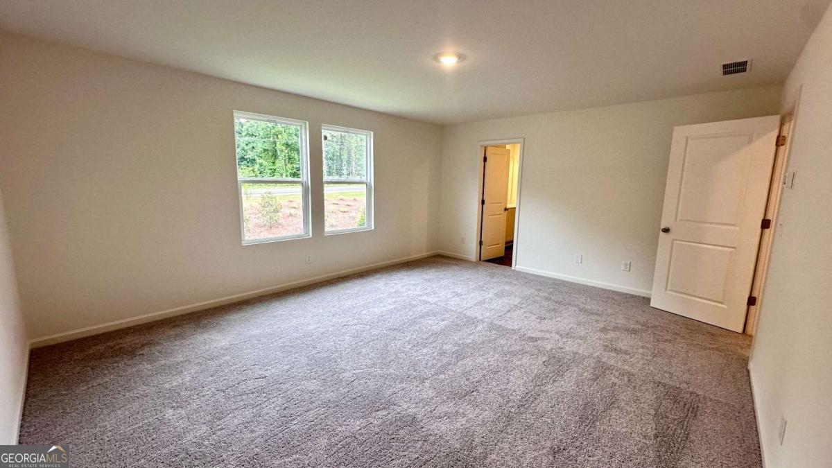 343 Champions Boulevard Property Photo 9
