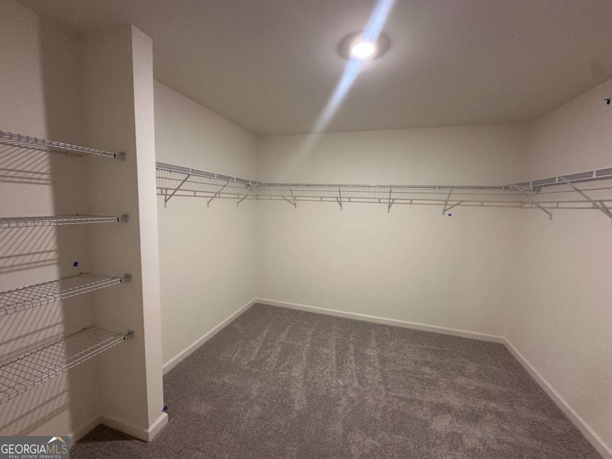343 Champions Boulevard Property Photo 12