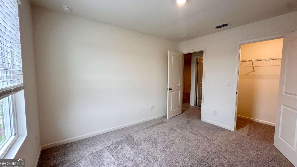 343 Champions Boulevard Property Photo 14