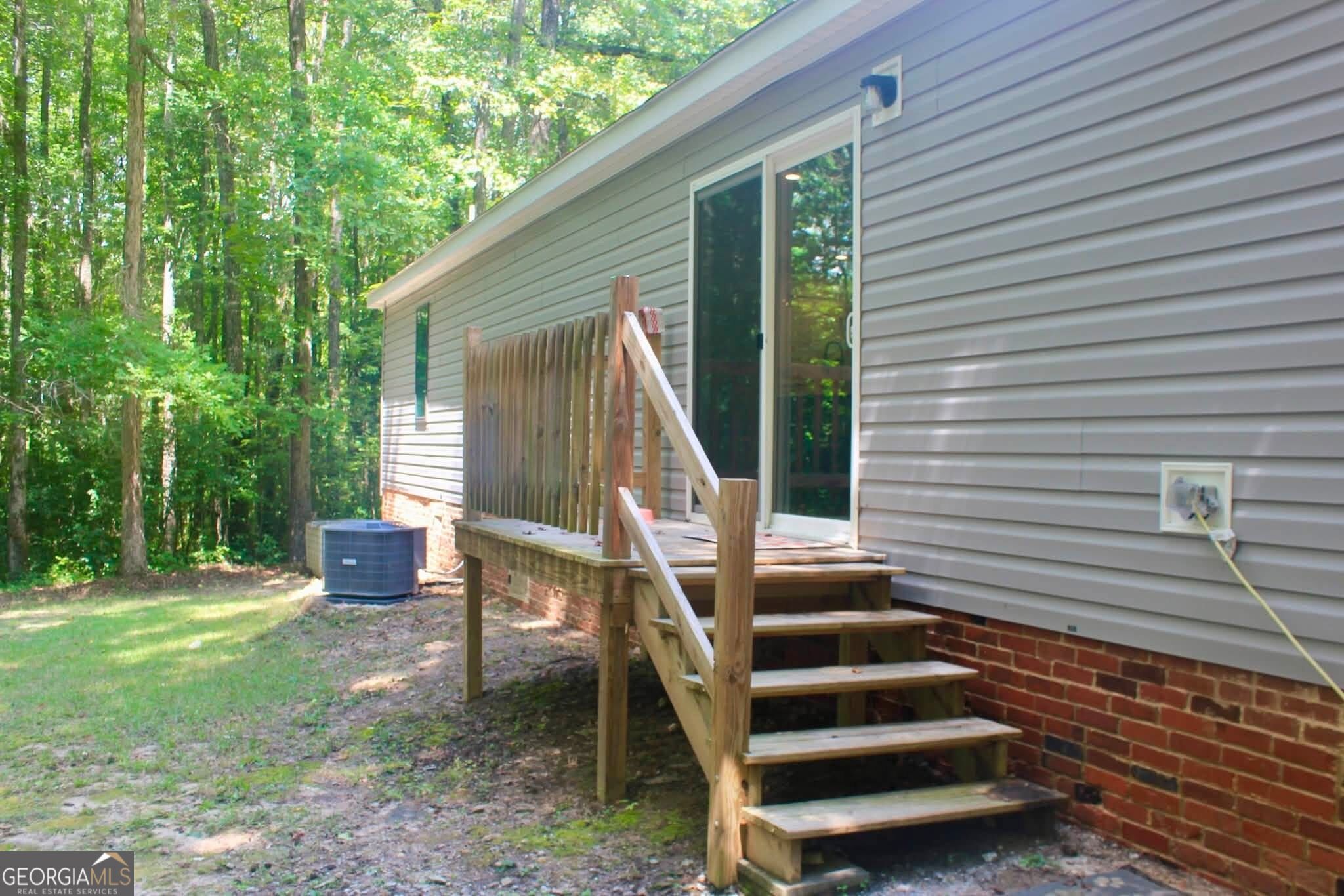 178 Woodbine Circle Property Photo 7