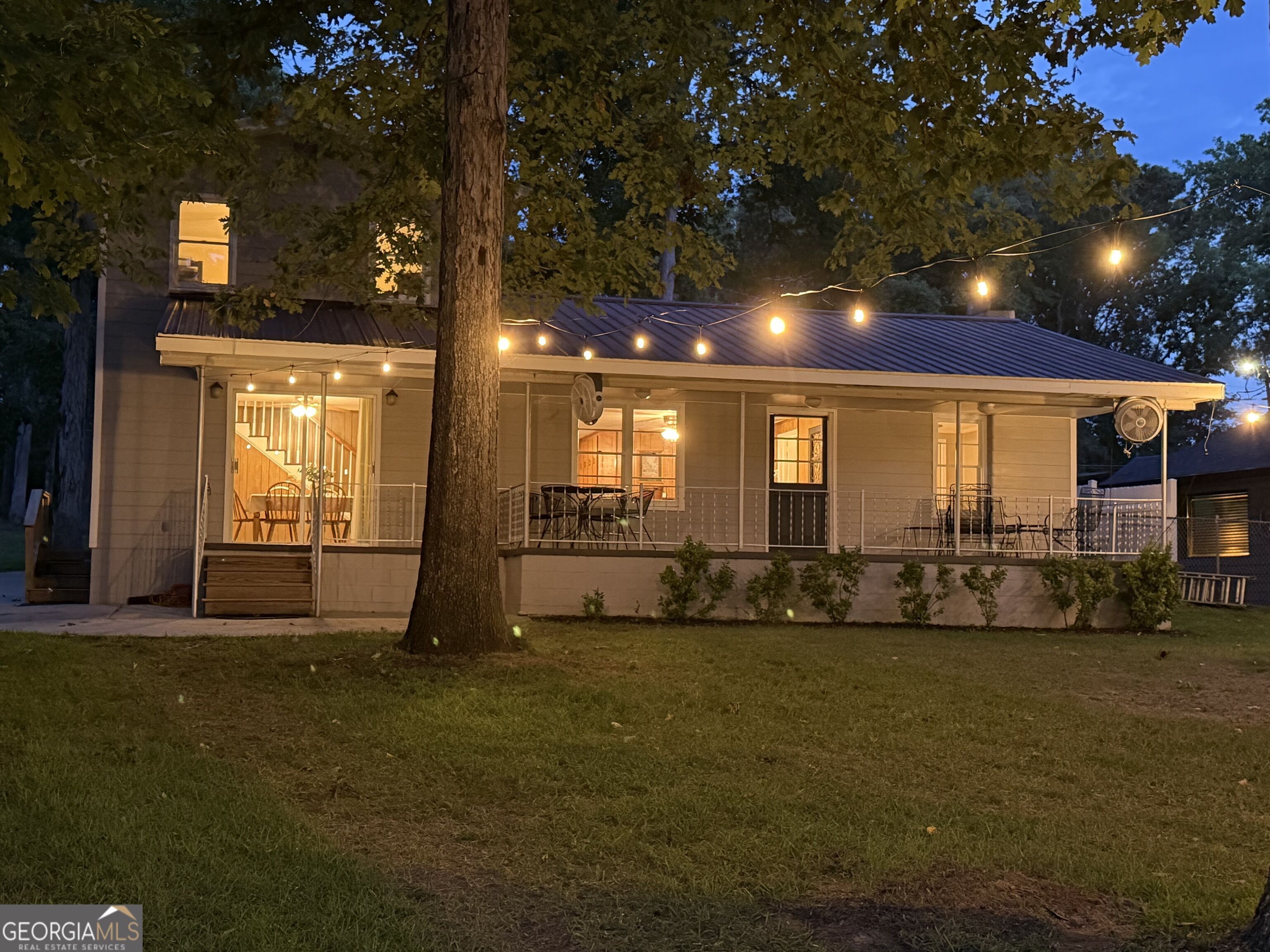 264 SW Shelton Drive SW