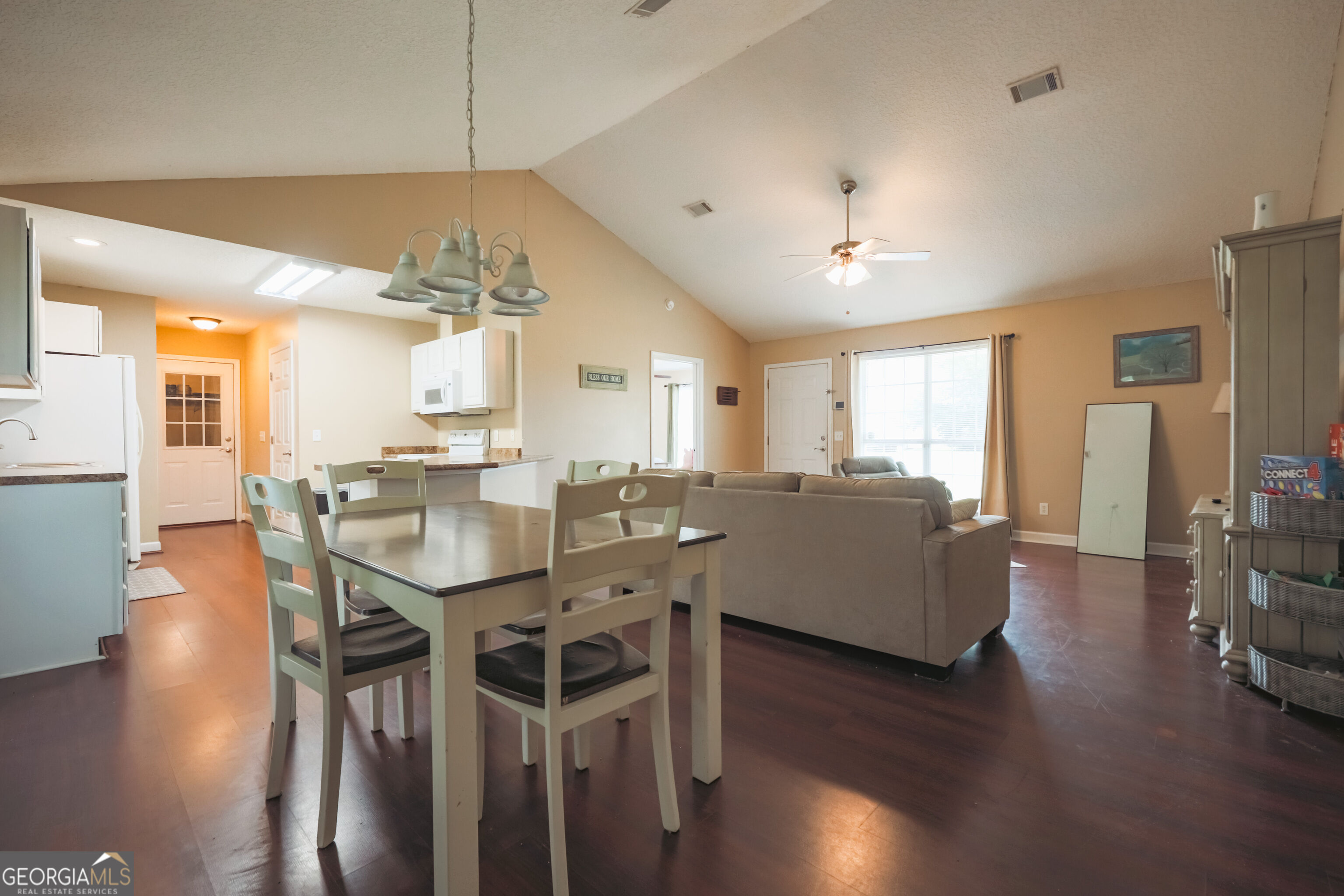 4063 Meadow Circle Property Photo 7