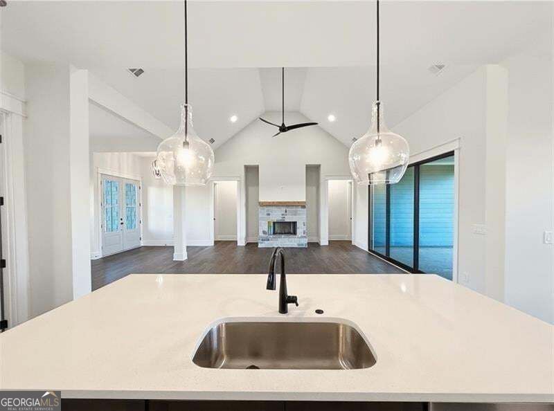 303 Eminence Peak Property Photo 27