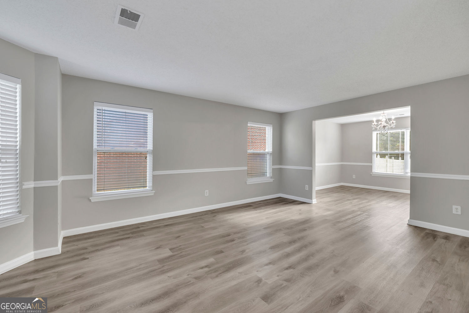 712 Walton Drive Property Photo 5