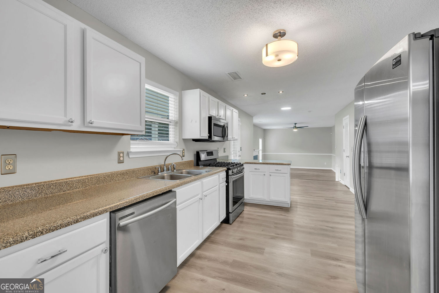 712 Walton Drive Property Photo 10