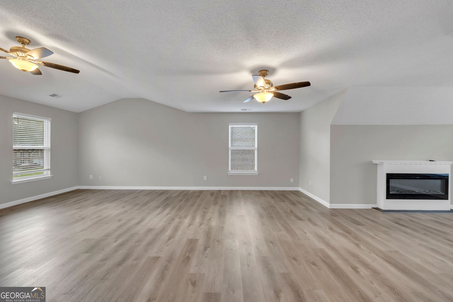 712 Walton Drive Property Photo 16