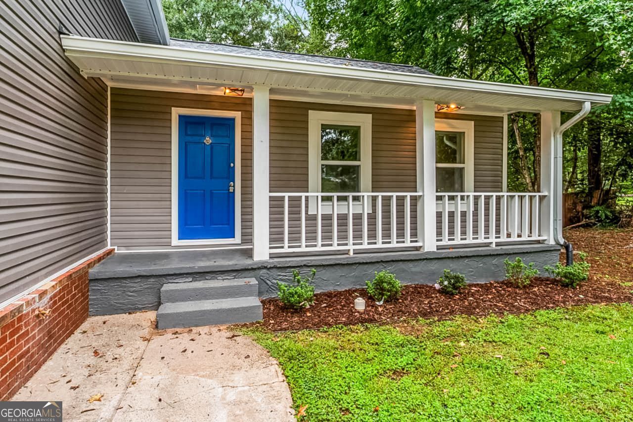 204 Groveland Drive Property Photo 4
