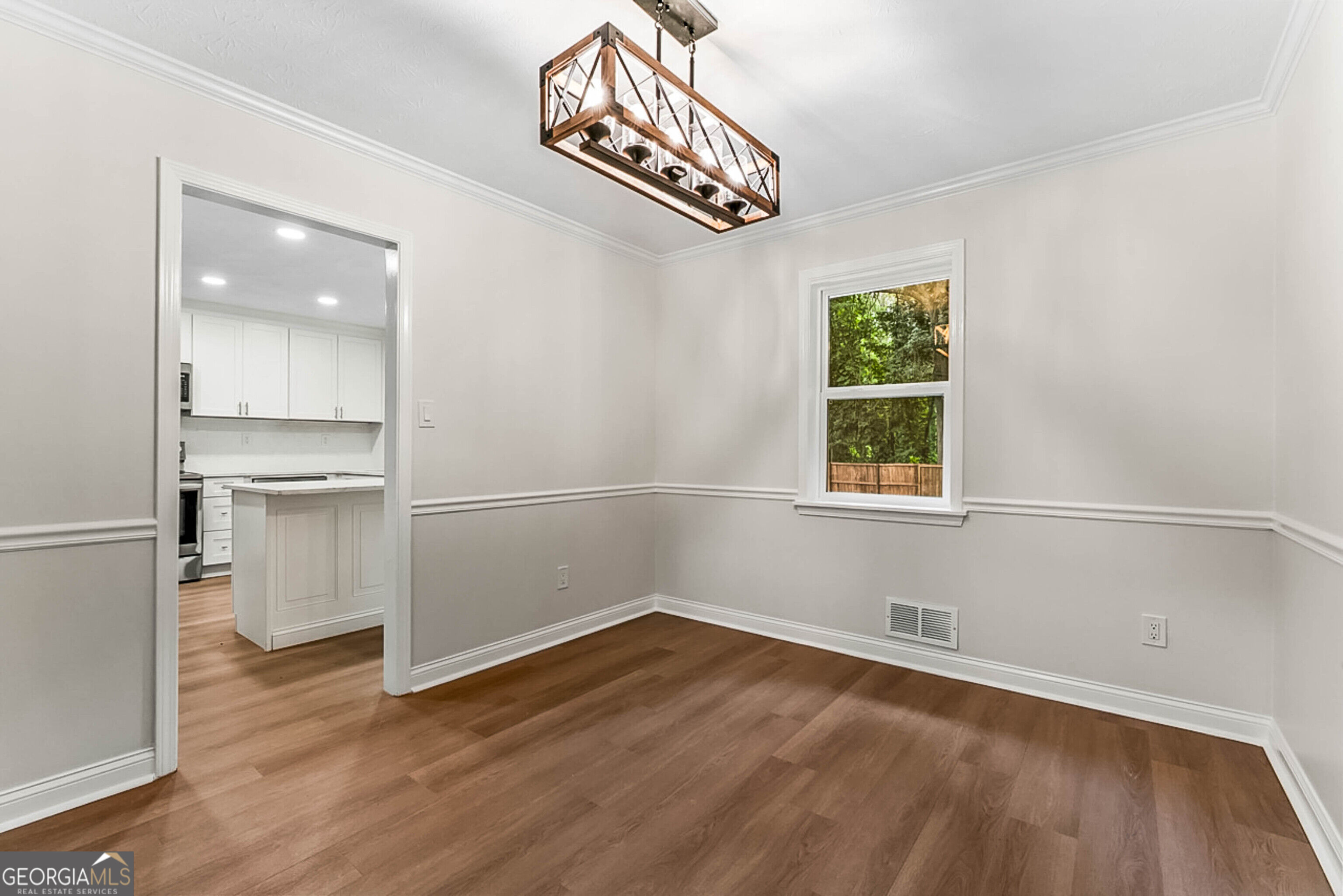204 Groveland Drive Property Photo 14