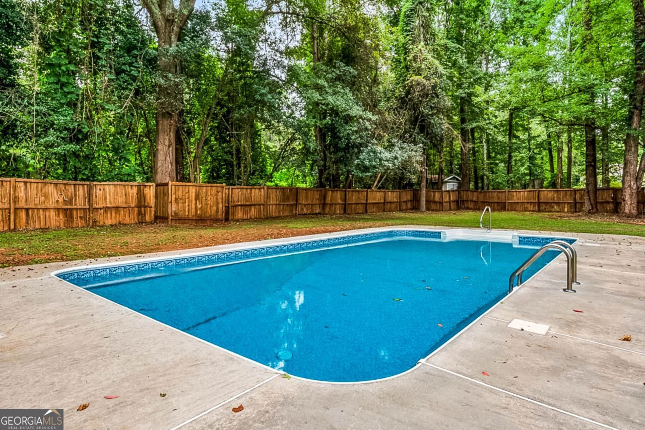 204 Groveland Drive Property Photo 38