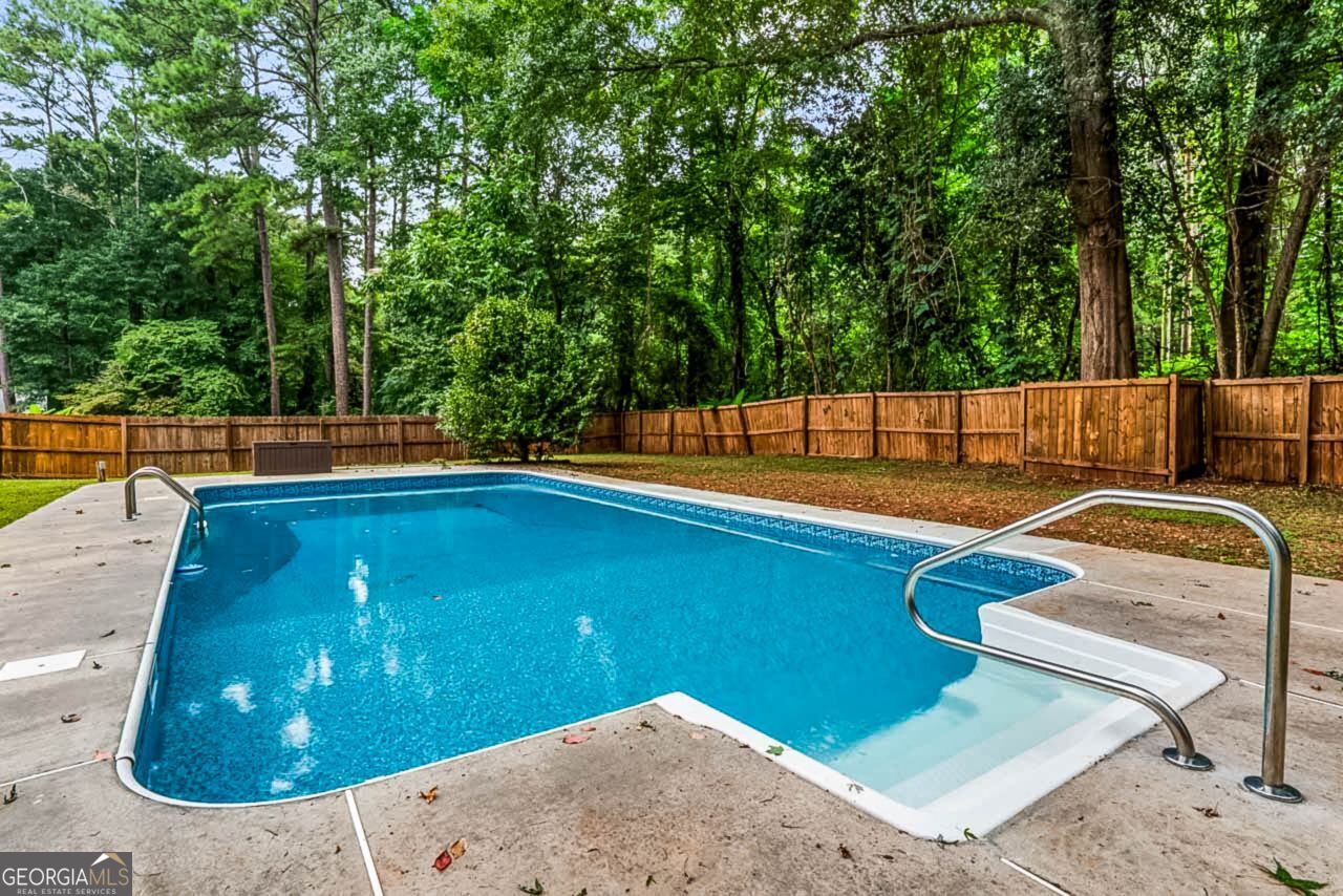 204 Groveland Drive Property Photo 39