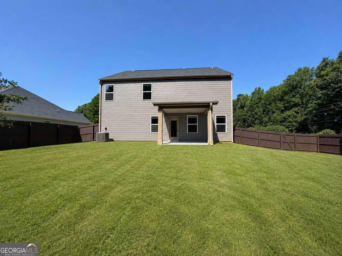 403 Limerick Way Property Photo 4