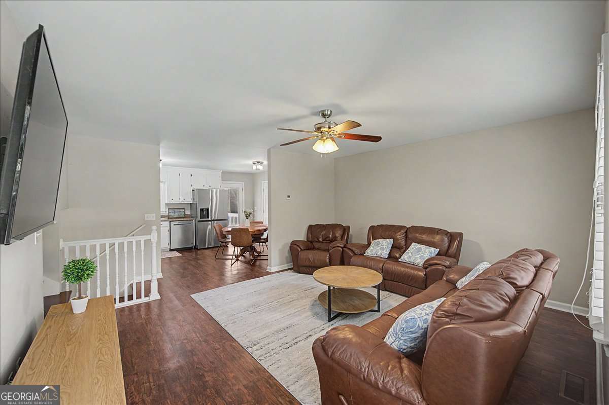 558 Ne Peeples Valley Road Property Photo 8