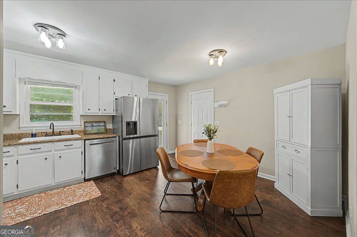 558 Ne Peeples Valley Road Property Photo 12