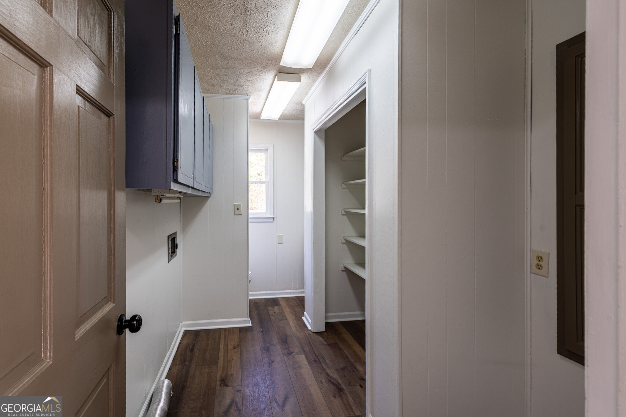 2197 N Jefferson Street Ne Property Photo 5