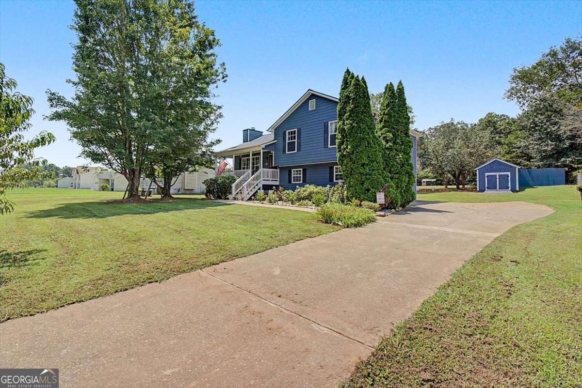 1216 Hardin Bridge Road Property Photo 3