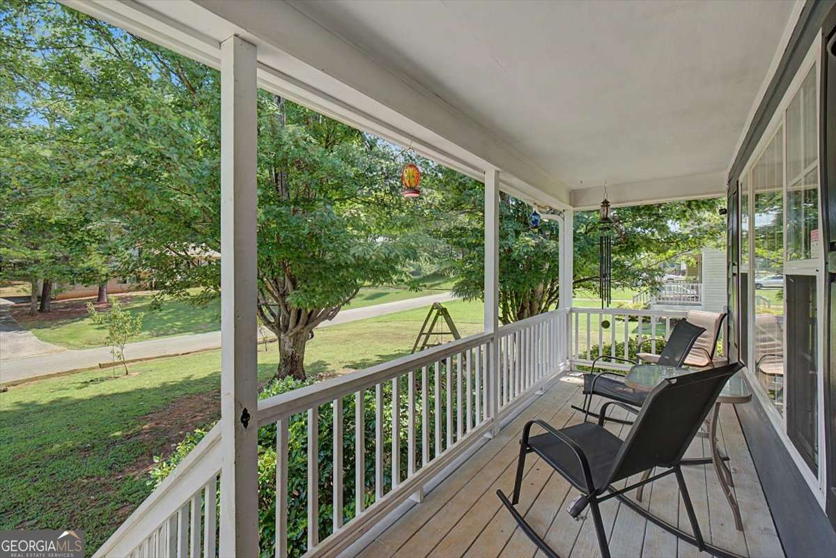 1216 Hardin Bridge Road Property Photo 5