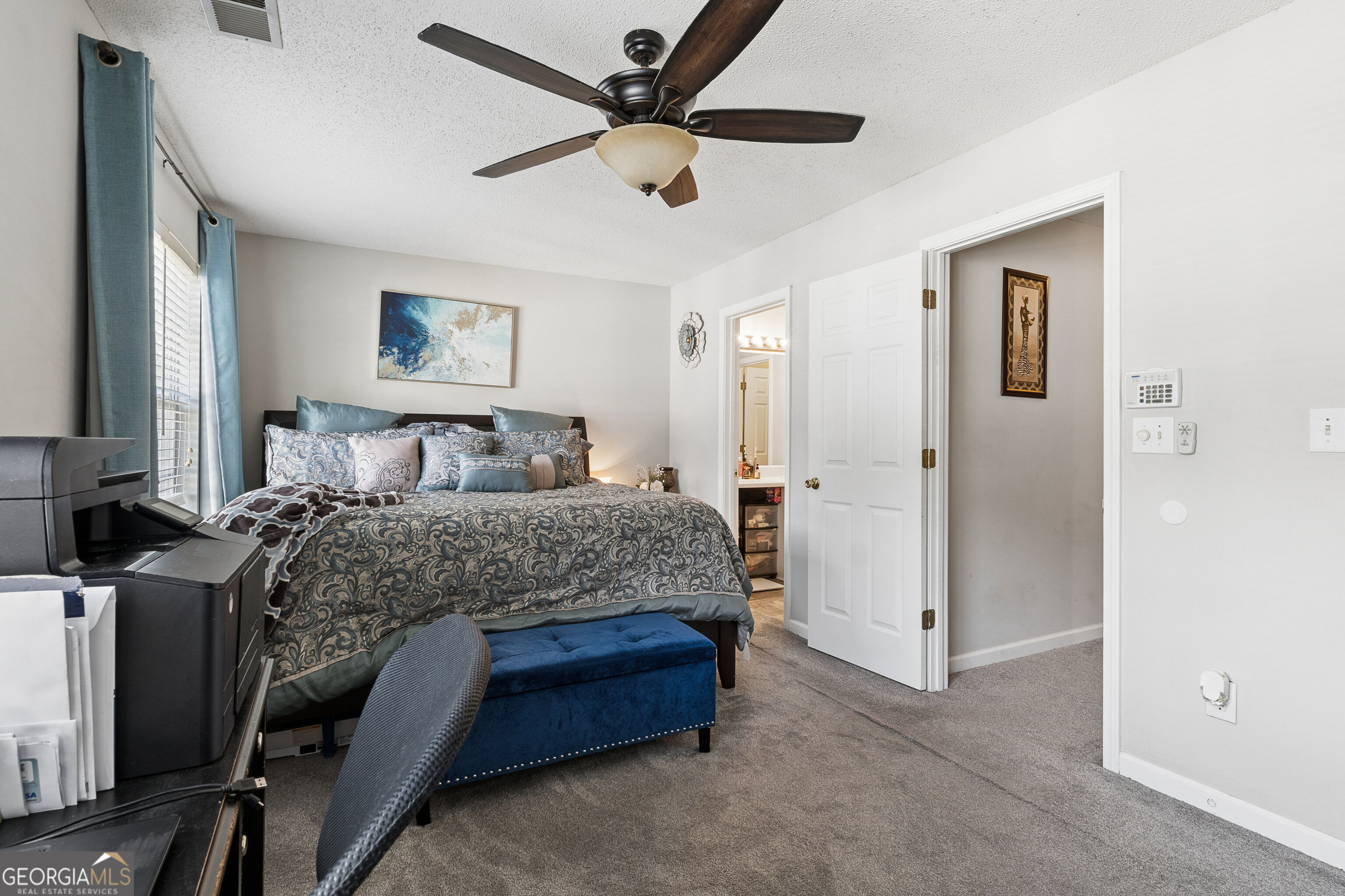 253 Gallant Court Se # 17 Property Photo 16