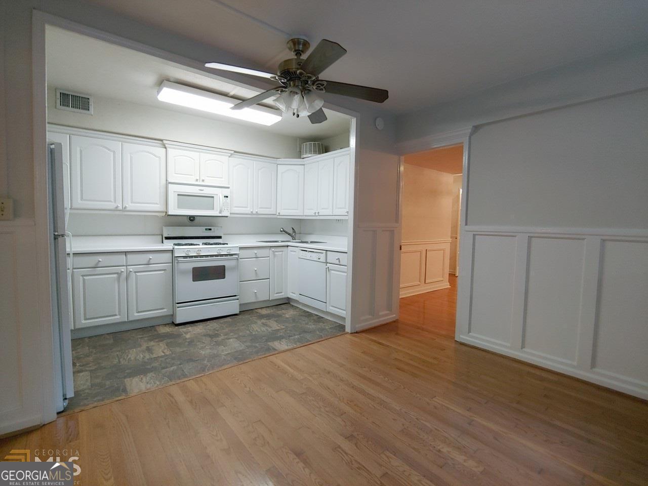 76 Laurel Forest Circle Ne Property Photo 8