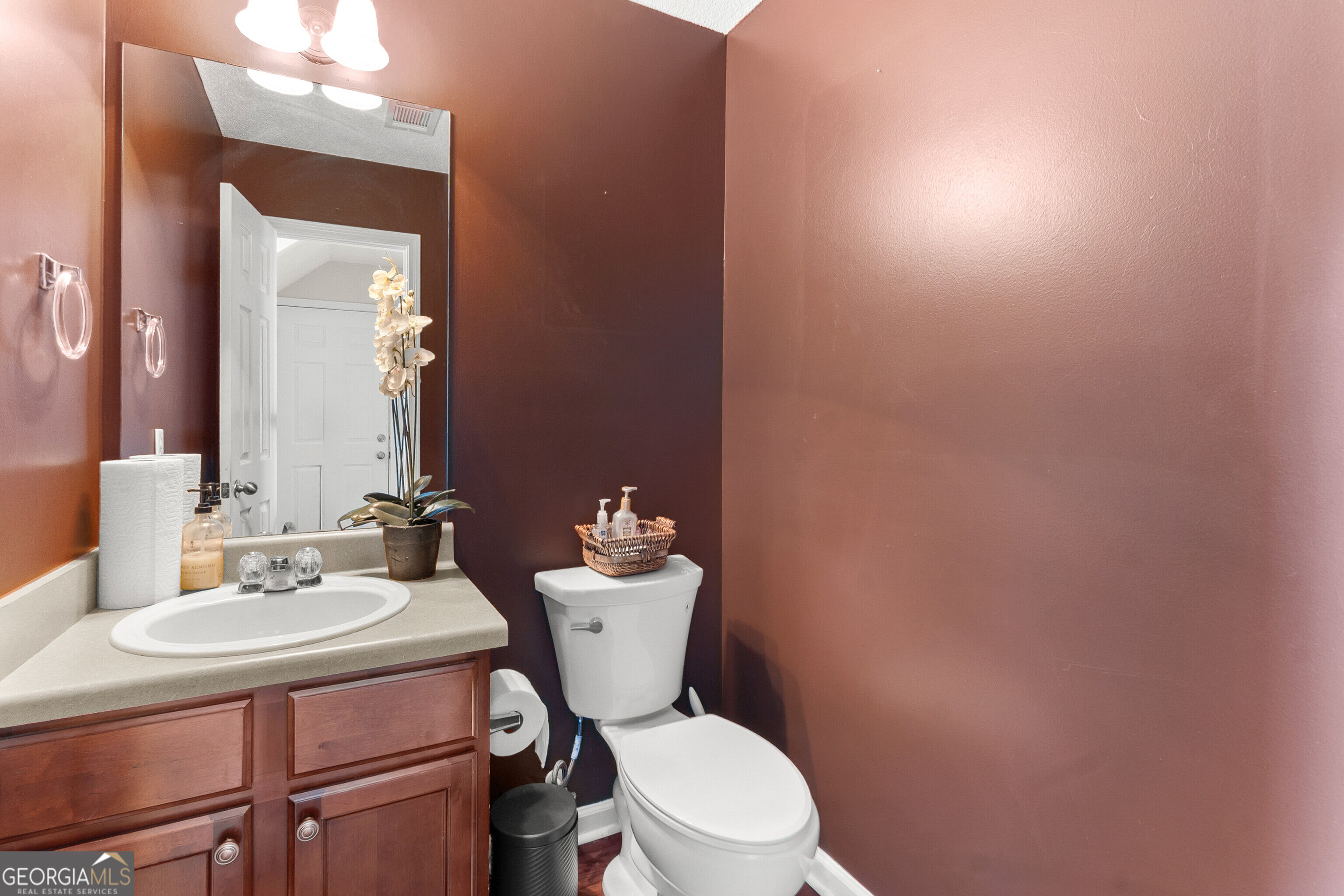 502 Timberwind Drive Property Photo 10