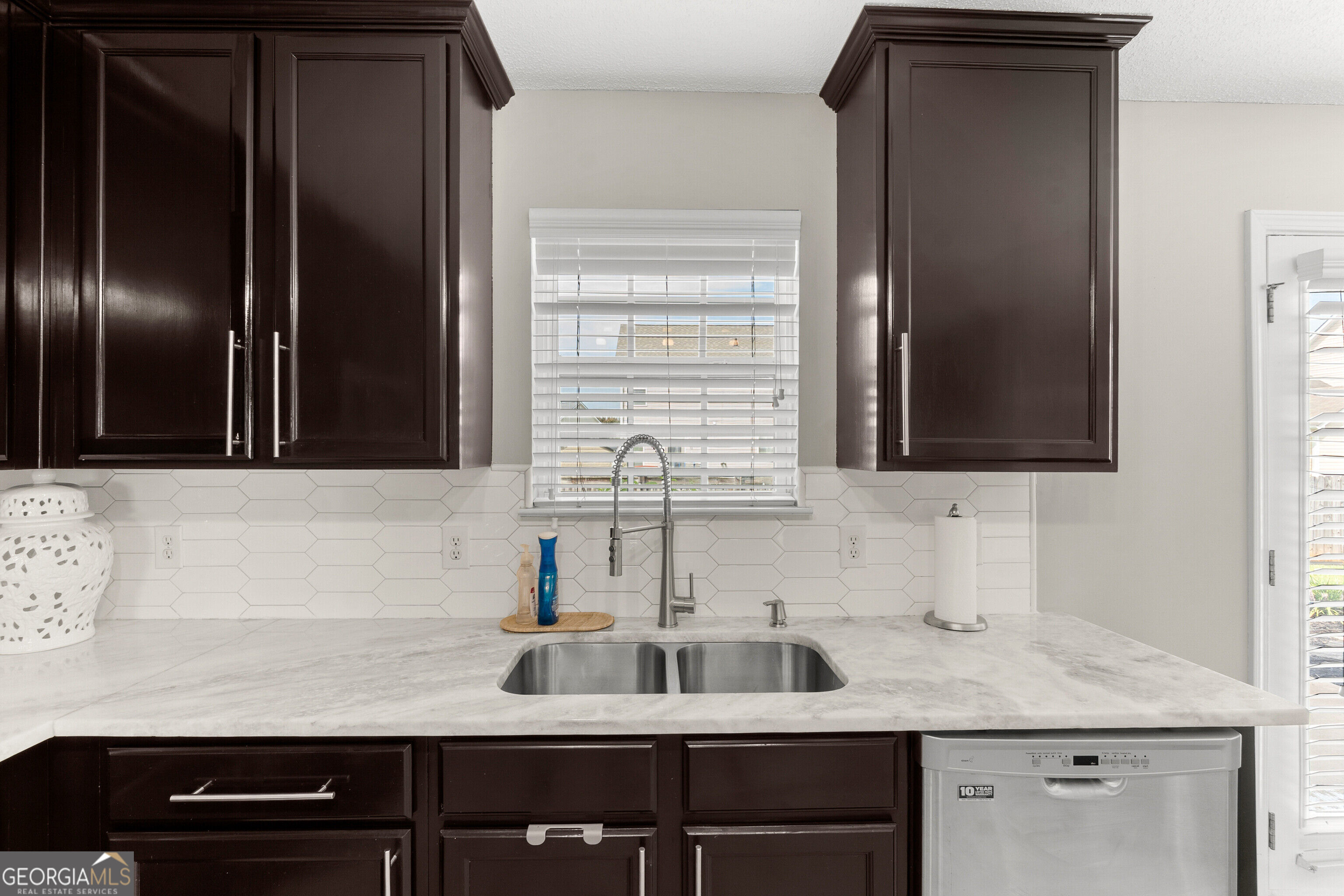 502 Timberwind Drive Property Photo 15