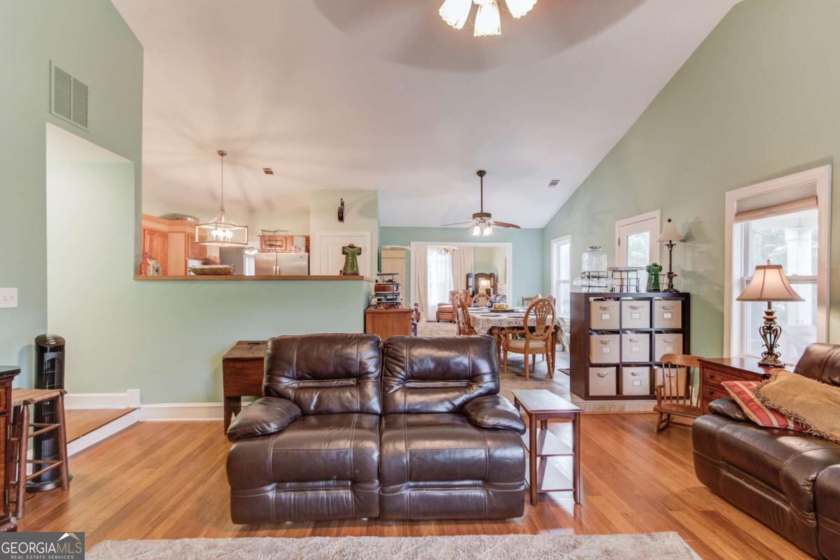 1200 Amhearst Oaks Drive Property Photo 15