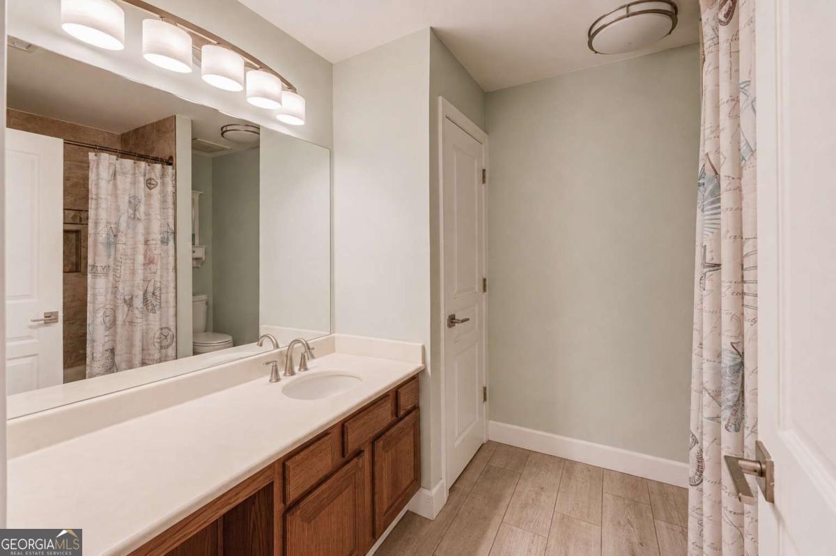 1200 Amhearst Oaks Drive Property Photo 22