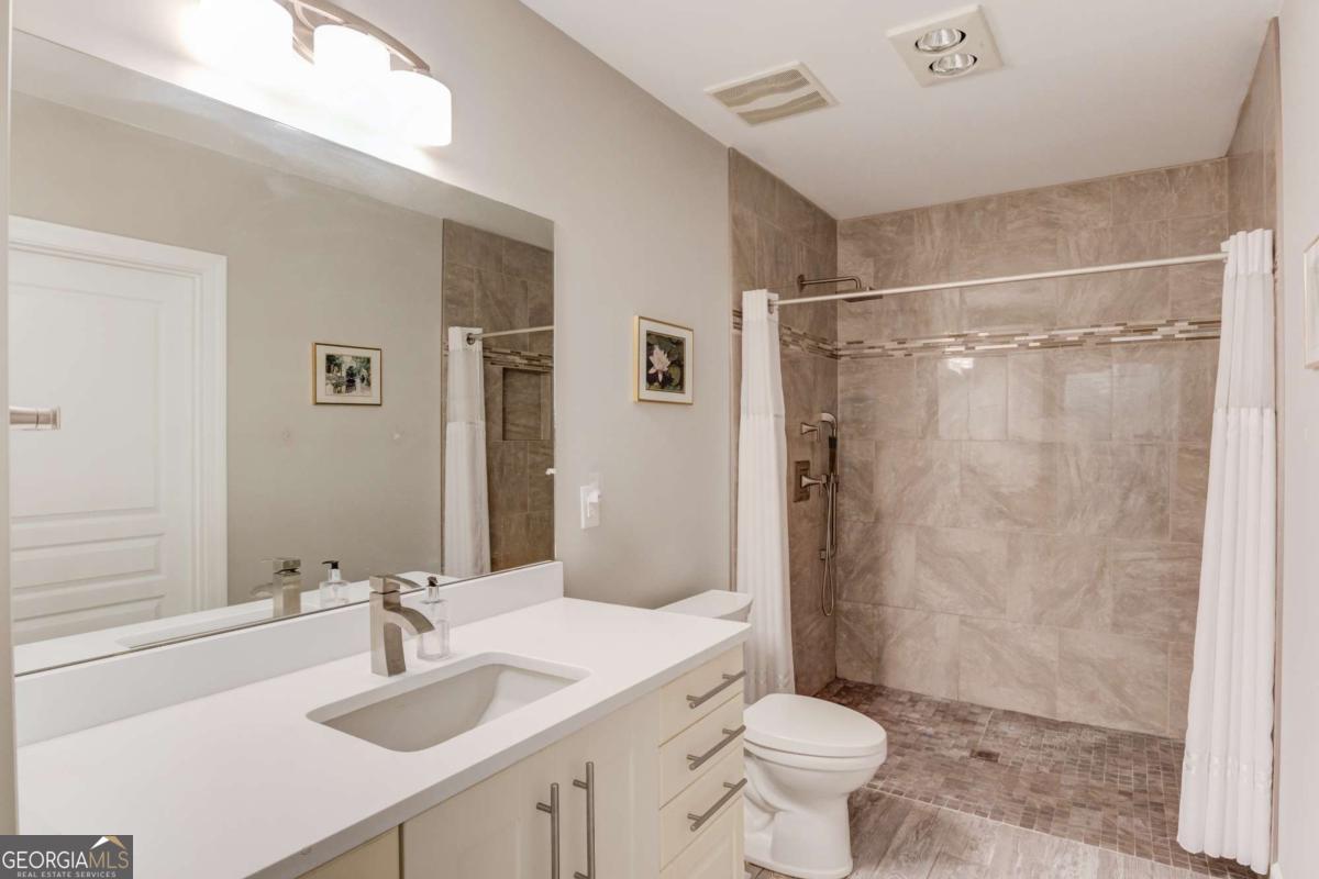 1200 Amhearst Oaks Drive Property Photo 46