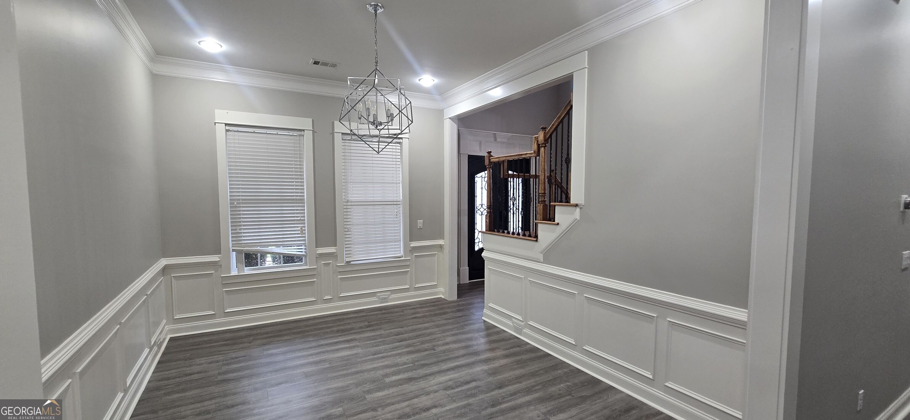 5715 Southcrest Lane Property Photo 4