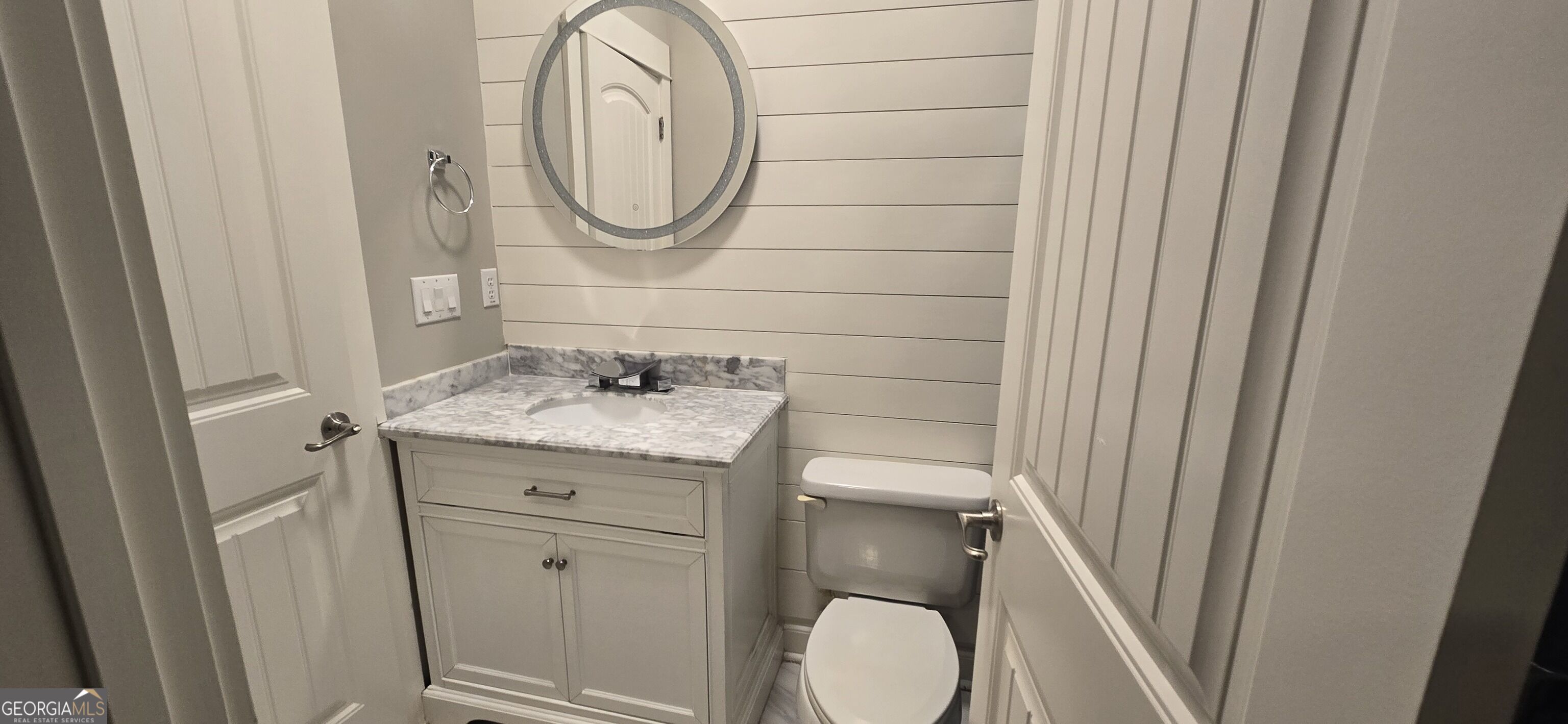5715 Southcrest Lane Property Photo 6