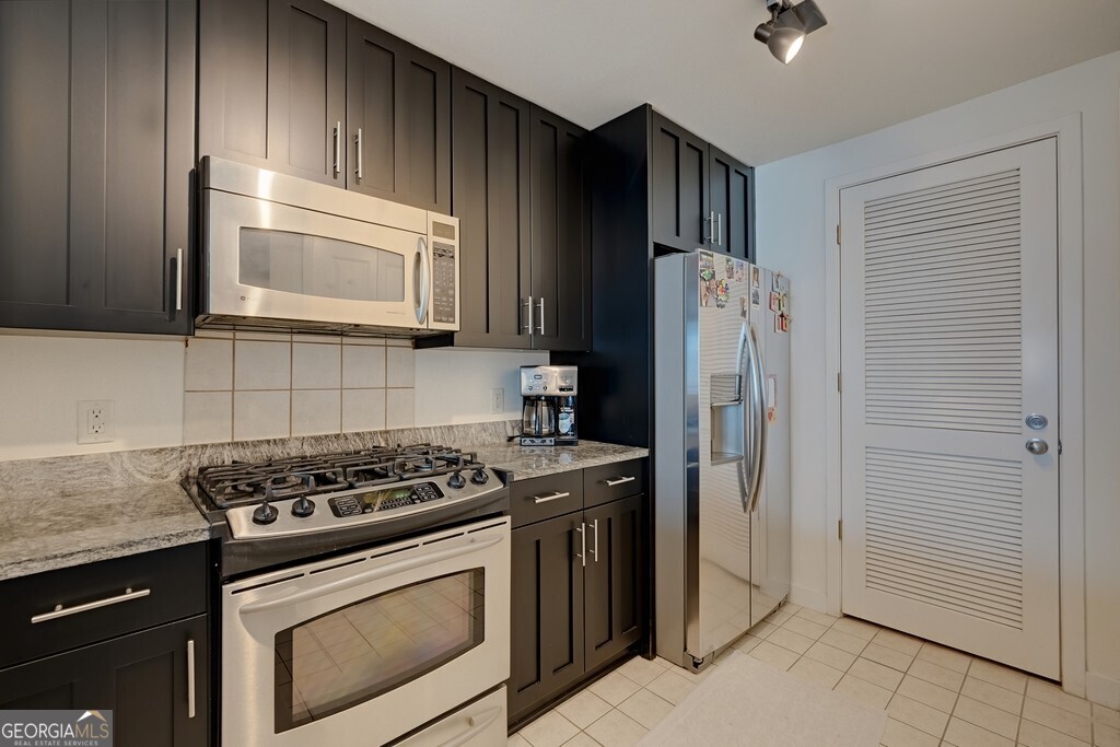 3338 Peachtree Road Ne # 1807 Property Photo 4