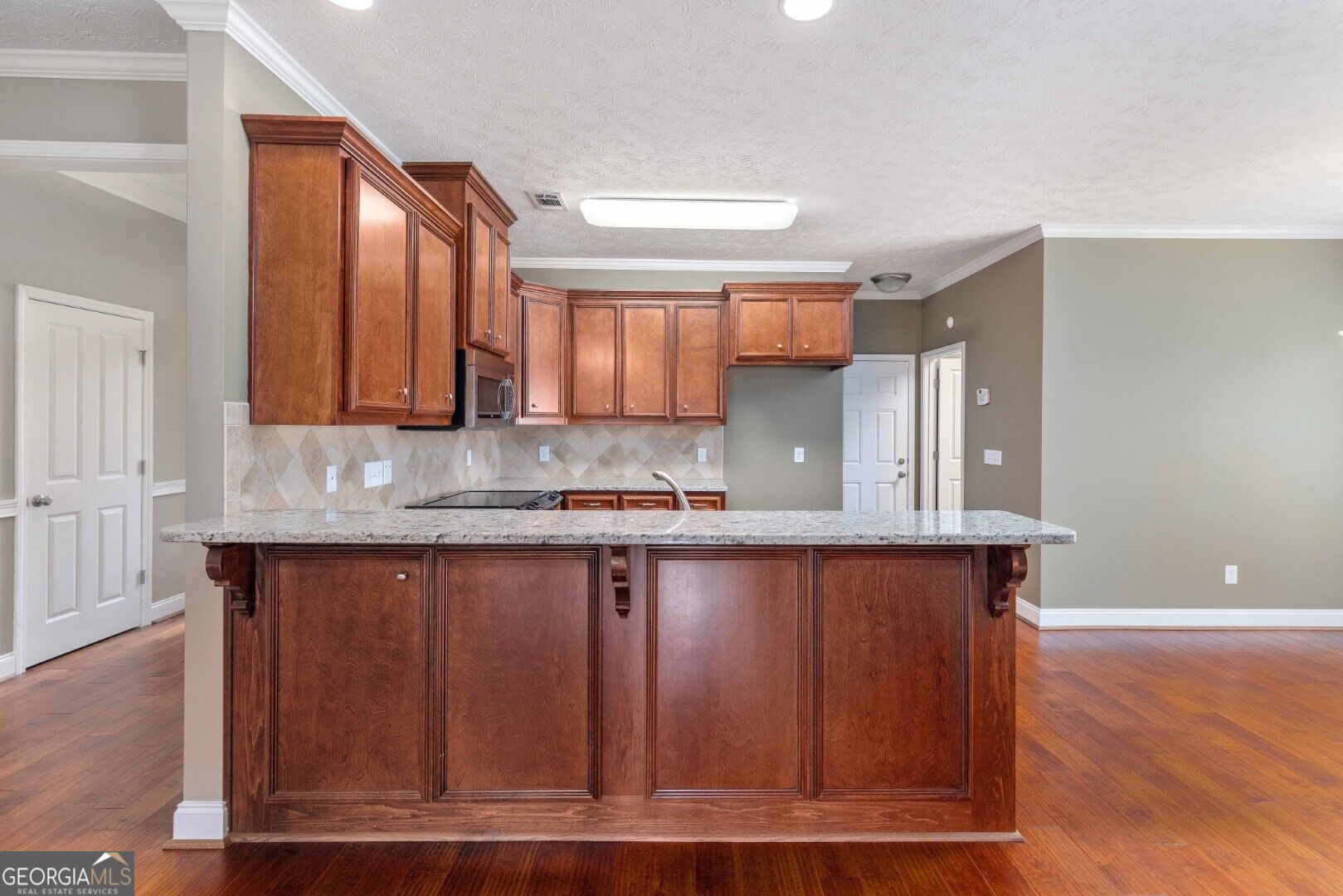 1035 Woodville Drive Property Photo 10