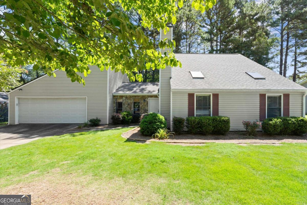 2272 Macby Drive