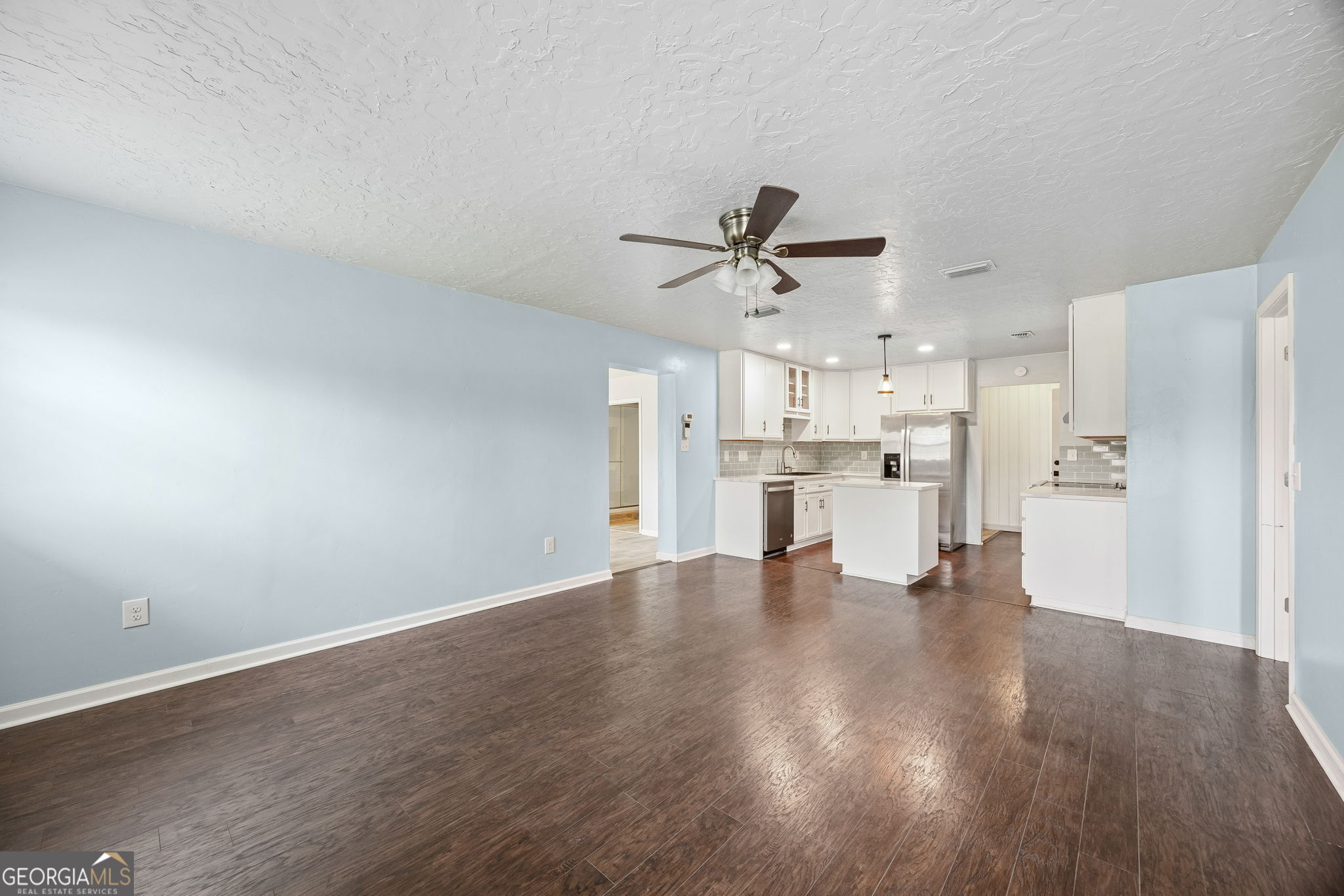 338 Charles Street Property Photo 7