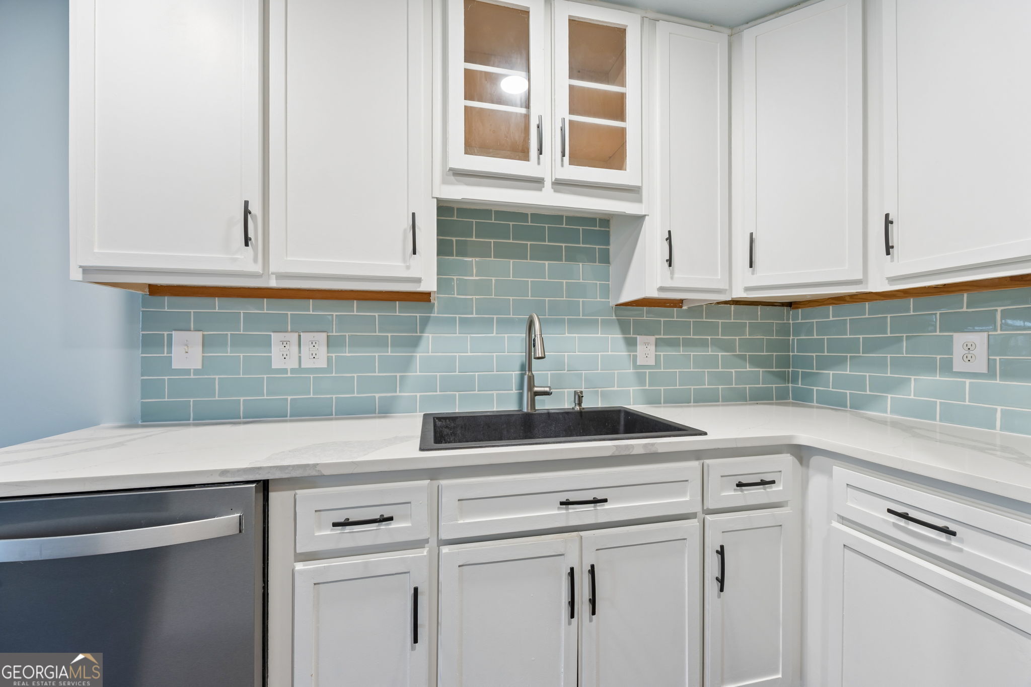 338 Charles Street Property Photo 10