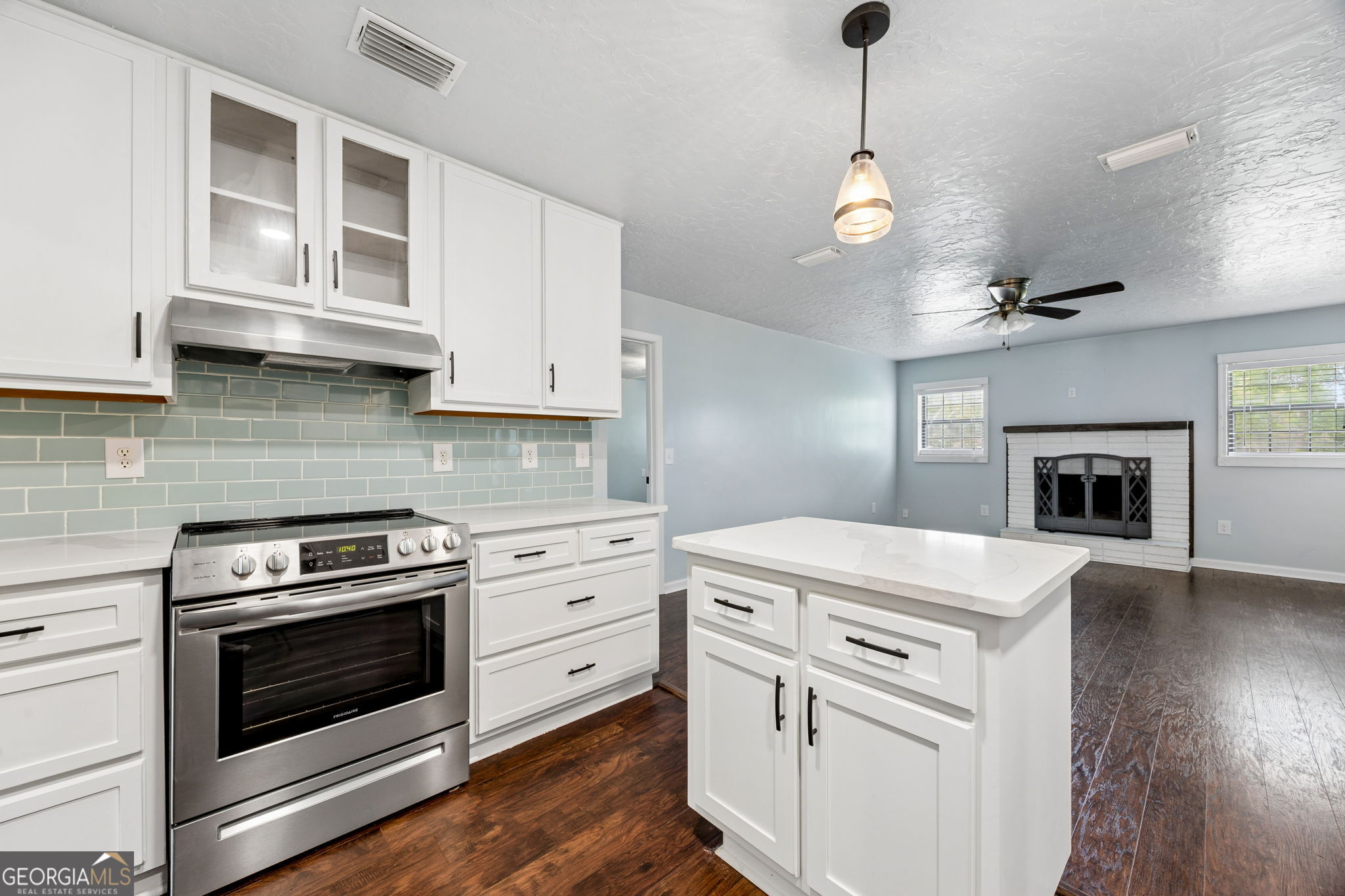 338 Charles Street Property Photo 11